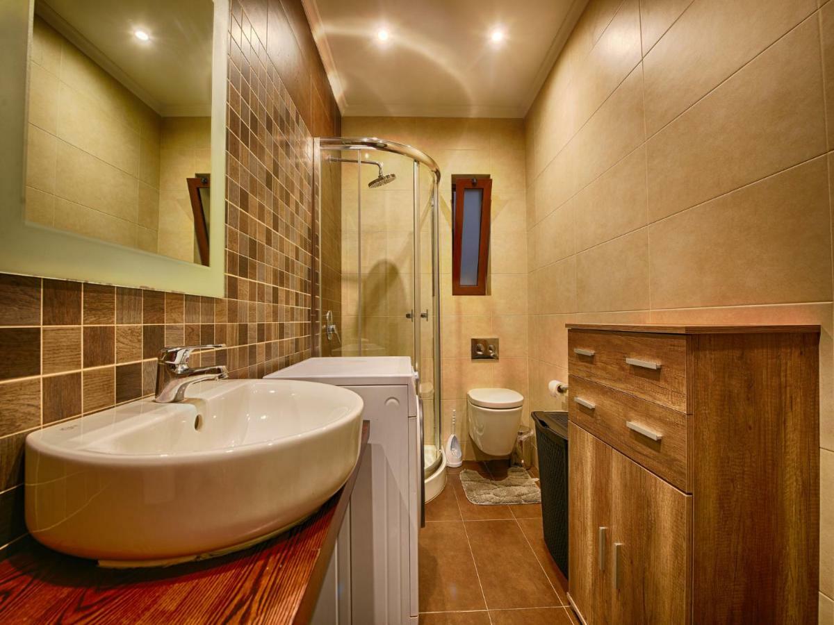 Villa Anthony'S Maisonette à Qala Extérieur photo